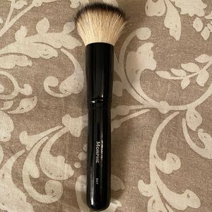 Bronzer brush